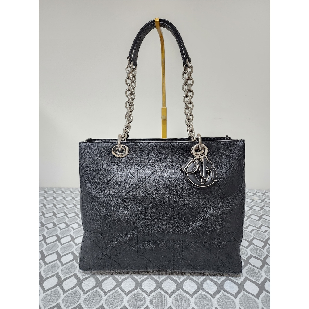 CHRISTIAN DIOR Grained Calfskin Leather Cannage Quilted Medium Ultradior Tote Ba - Picture 6 of 14